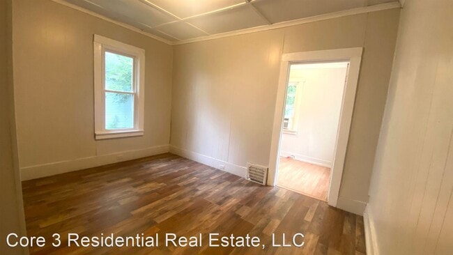 Foto del edificio - 3 br, 1 bath House - 1114 N Garfield Avenue