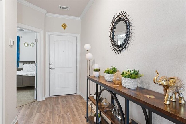 Building Photo - 113 Yellow Thistle Cv