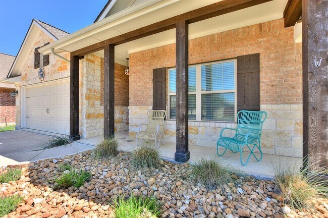 Foto del edificio - 117 Salt Fork Dr