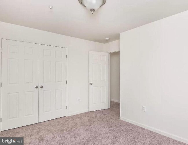 Building Photo - 5235 Crowson Ave