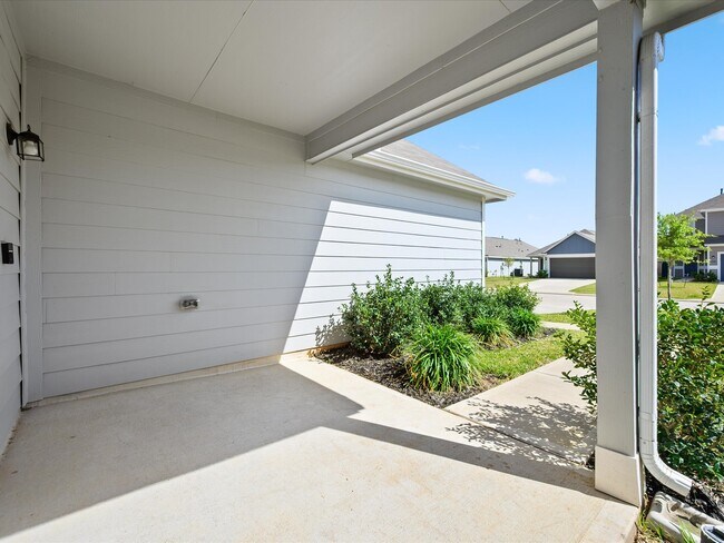 Building Photo - 2546 Steelhead Dr