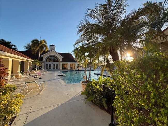 Foto del edificio - 12561 Equestrian Cir