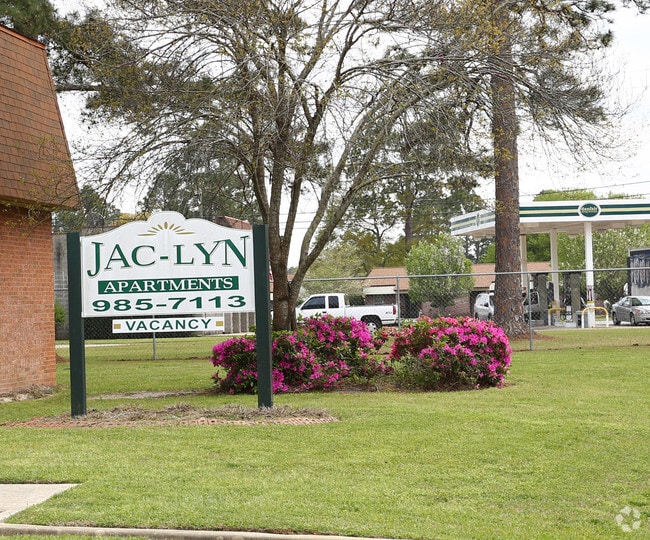 Jac Lyn Apartments Apartments in Moultrie, GA