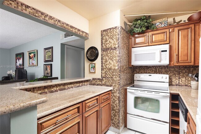 Foto del edificio - 9105 SW 137th St