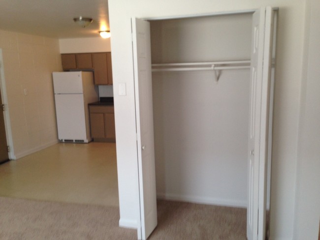 Interior Photo - 268 Meadow Dr