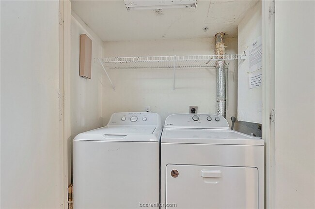 Foto del edificio - 529 Southwest Pkwy