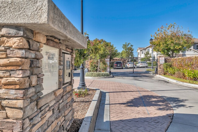 Foto del edificio - 2641 Night Jasmine Dr