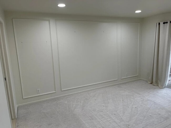 Master - 3571 Tremonte Cir S