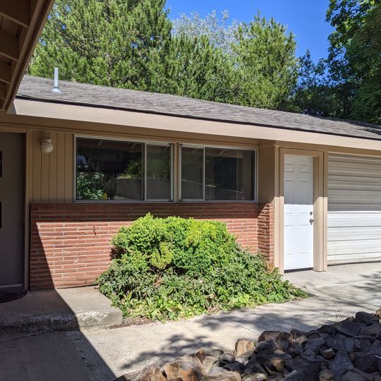 Front of house - 1820 NE Wheatland Dr