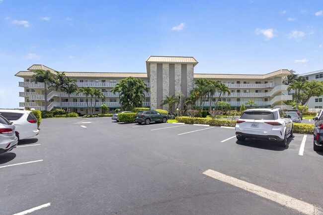 Photo - 55+ 1 BED, 1 BATH FURNISHED CONDO NORTH PALM BEACH
