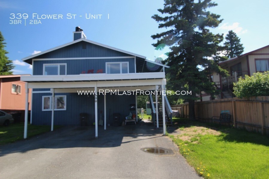 Primary Photo - 339 Flower St