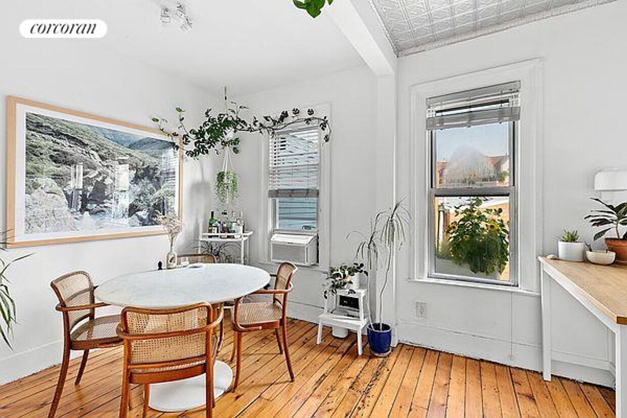 10 Orient Ave, Brooklyn, NY 11211 House Rental in Brooklyn, NY