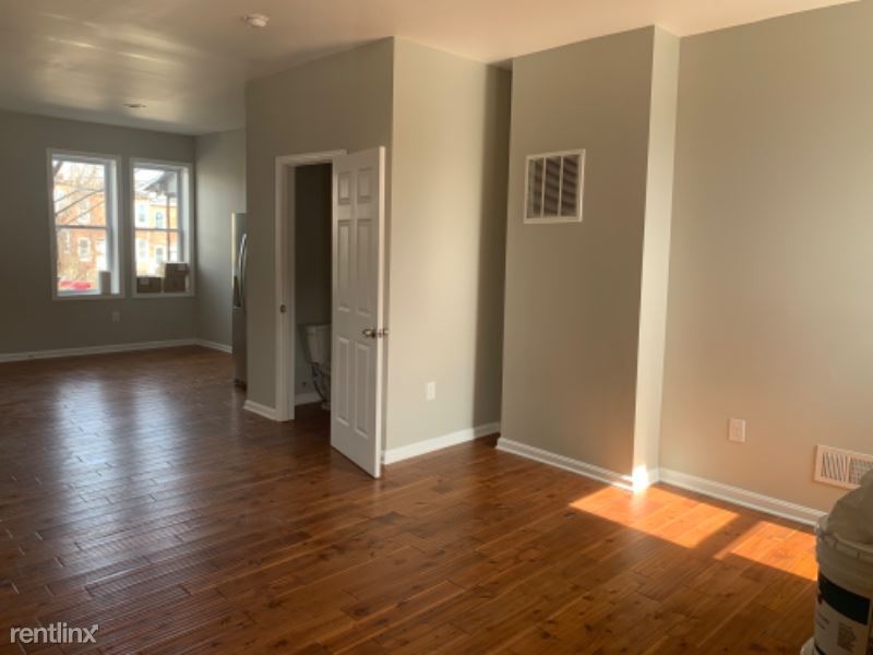 Primary Photo - 3 br, 1.5 bath House - 3404 W Mulberry St