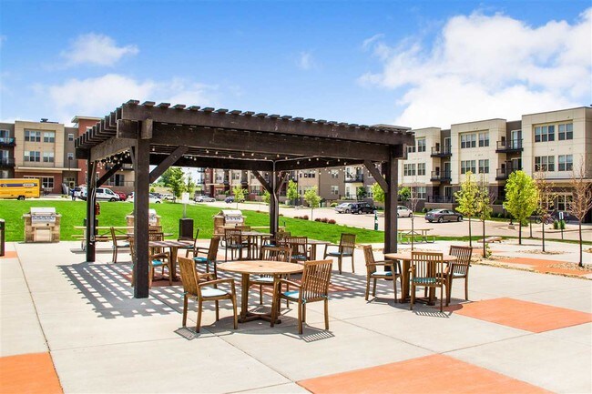 Foto del edificio - 5119 Brookfield Pkwy