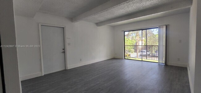 Building Photo - 1125 S Flagler Ave