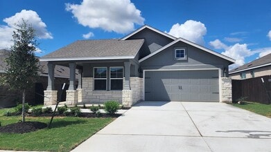 Building Photo - 2520 Four Waters Lp