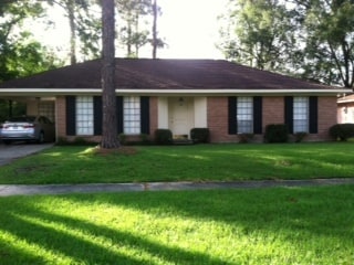 Building Photo - 1514 Lakewood Dr