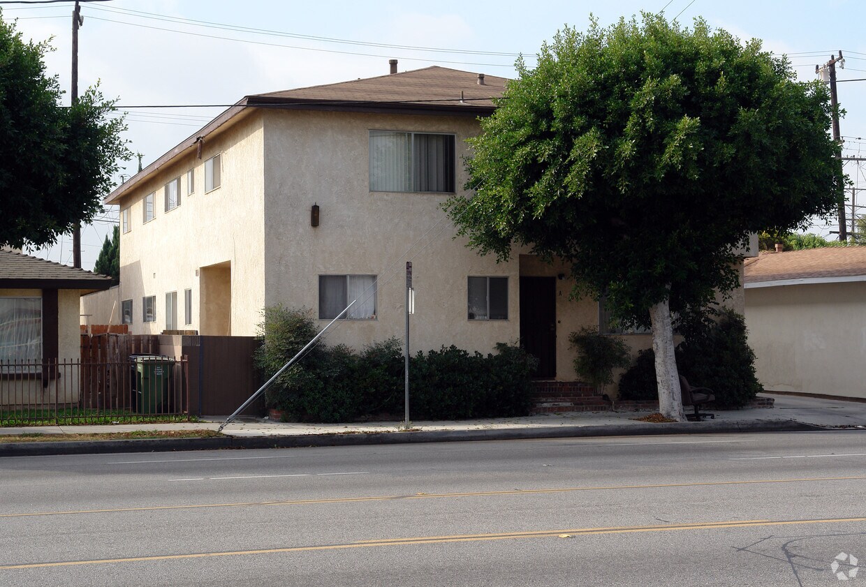 Building Photo - 4858 W El Segundo Blvd