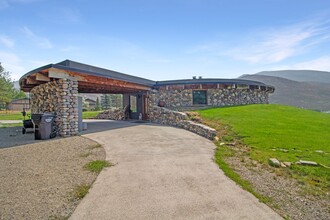 Building Photo - 198 Indian Creek Rd