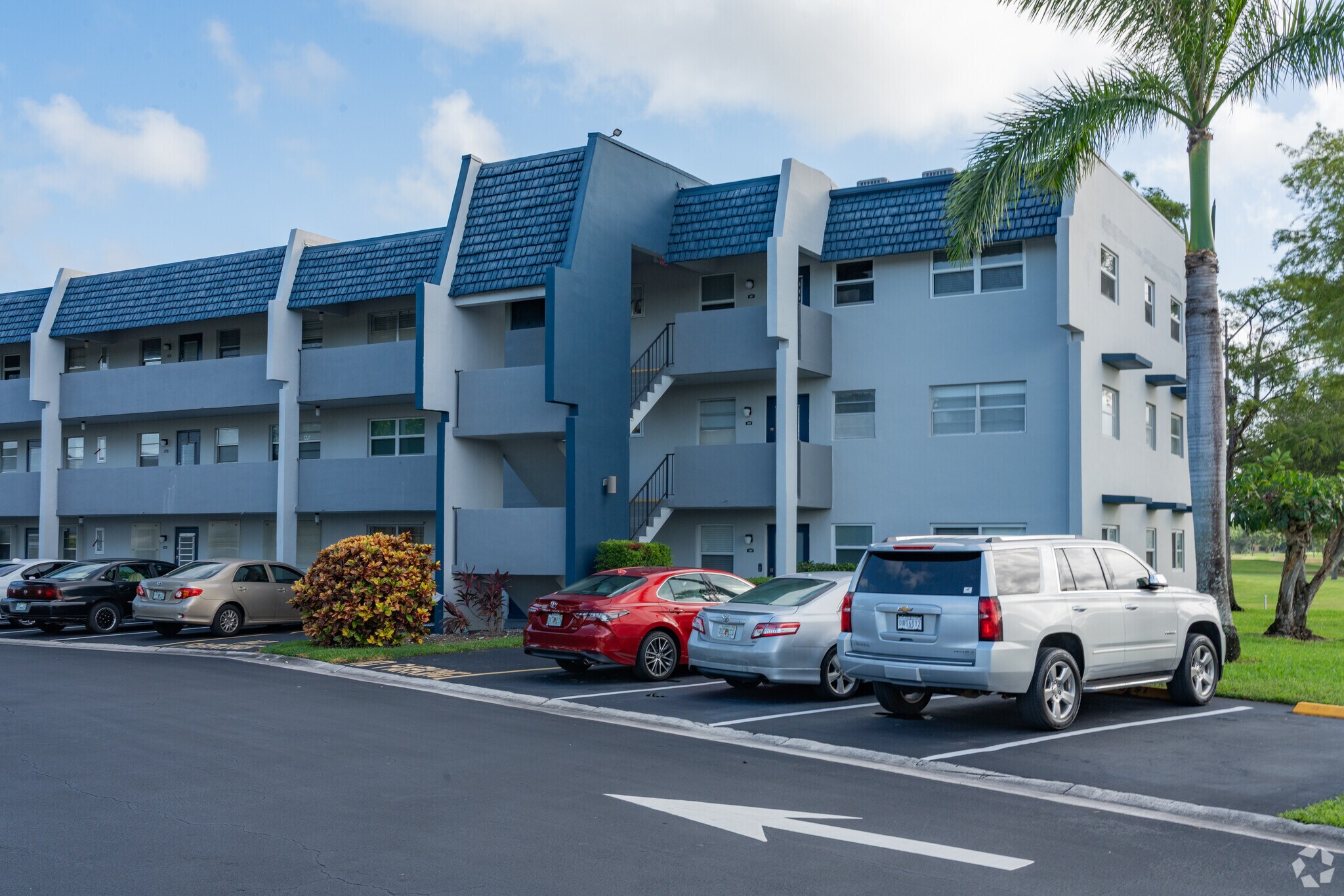 Oriole Golf & Tennis Phase I