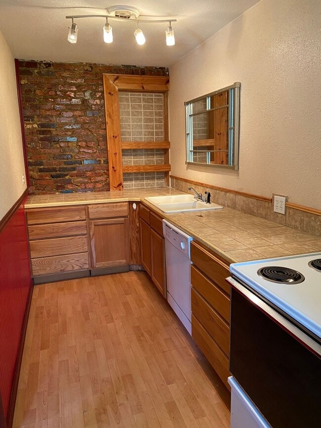 Interior Photo - Rollins Apartments