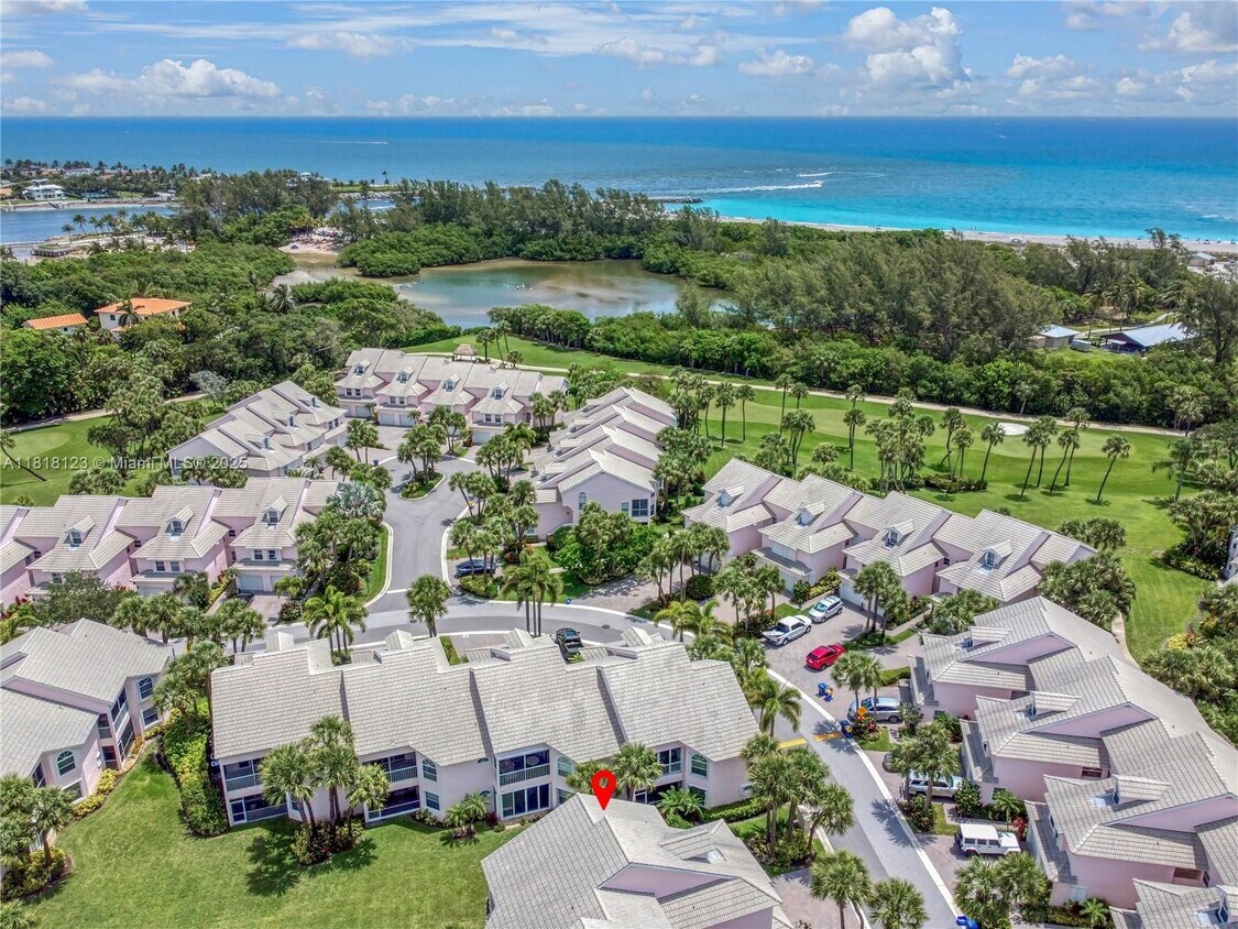 Foto principal - 3007 Fairway Dr N