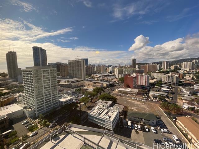 Building Photo - 1750 Kalakaua Ave