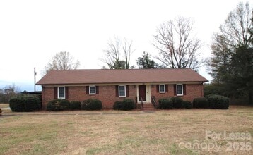 Building Photo - 319 Beattie Rd
