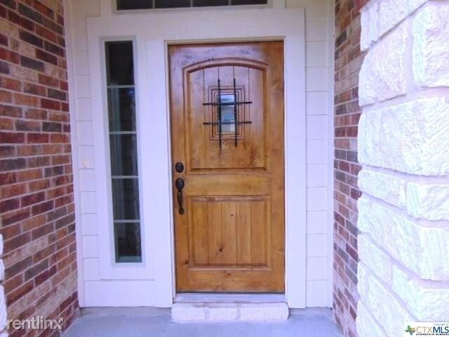 Foto del edificio - 4 br, 2.5 bath House - 830 Tuscan rd