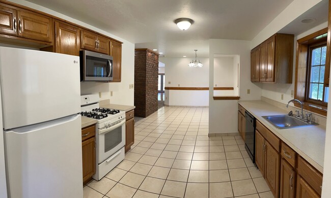 Photo - 189 Wible Run Rd Apartment