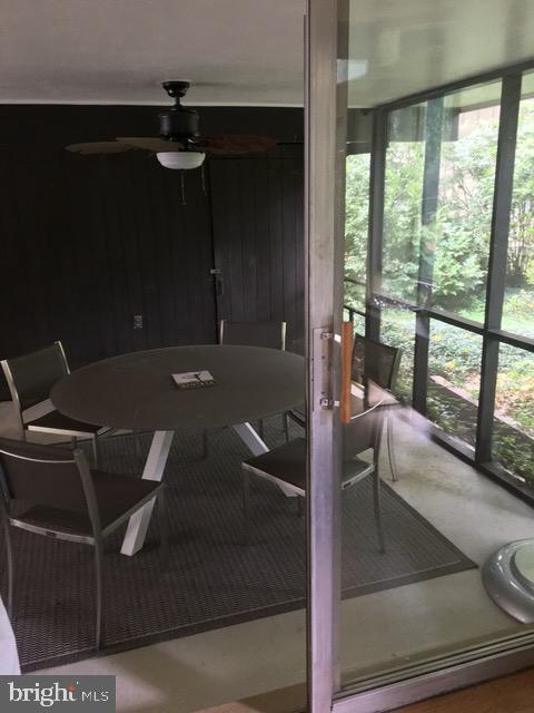 Foto del edificio - 8301 Melody Ct
