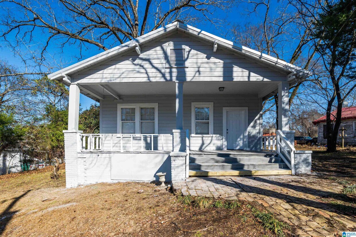 2620 Universal Heights Rd, Tuscaloosa, AL 35404 House Rental in