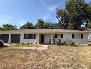 Building Photo - 151 Darden Dr