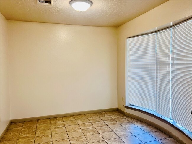 Building Photo - 11530 Herald Square Dr