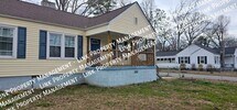 Foto principal - 129 N Moore Rd