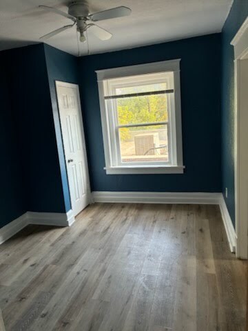 Building Photo - 210 W 39th St