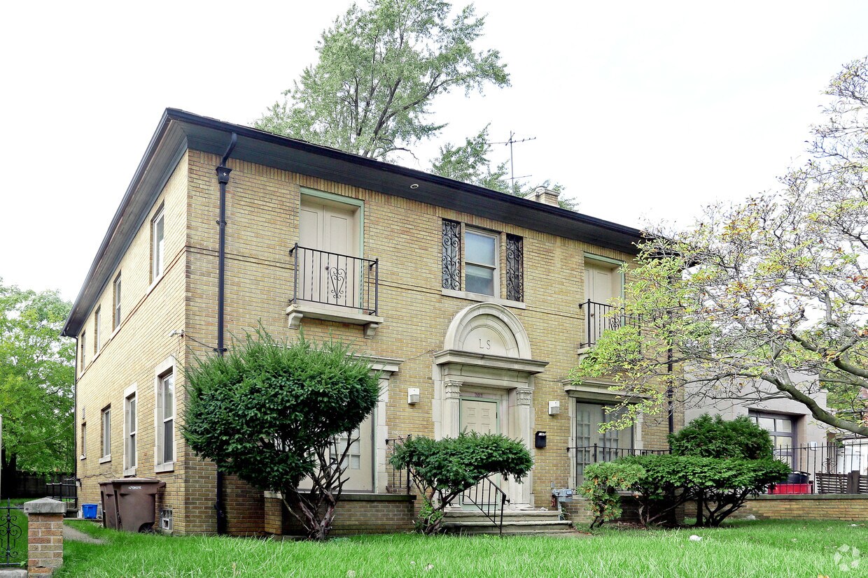 Building Photo - 198-206 Cesar E Chavez Ave