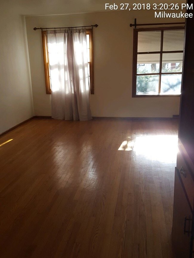 Foto del edificio - 6606 W Medford Ave