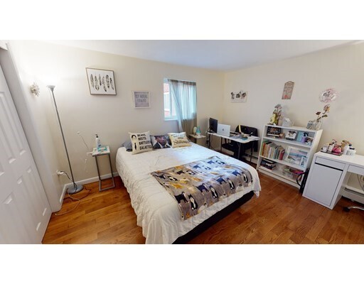 Building Photo - 28 Bryon Rd