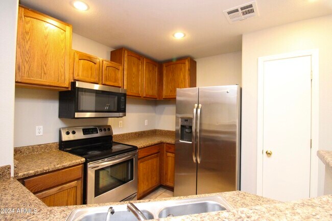 Foto del edificio - 2389 W Gold Dust Ave