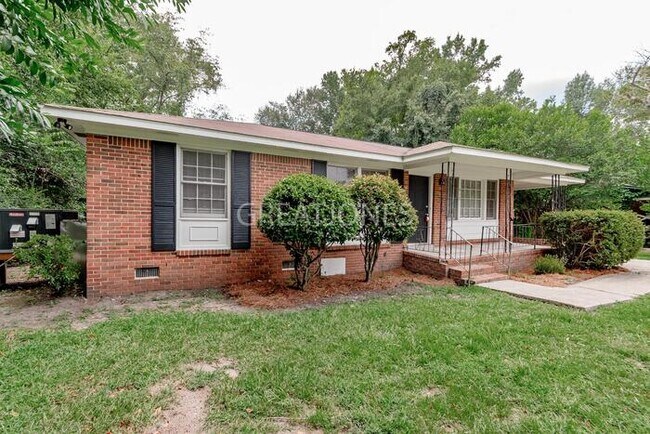 Building Photo - 912 Delta Dr