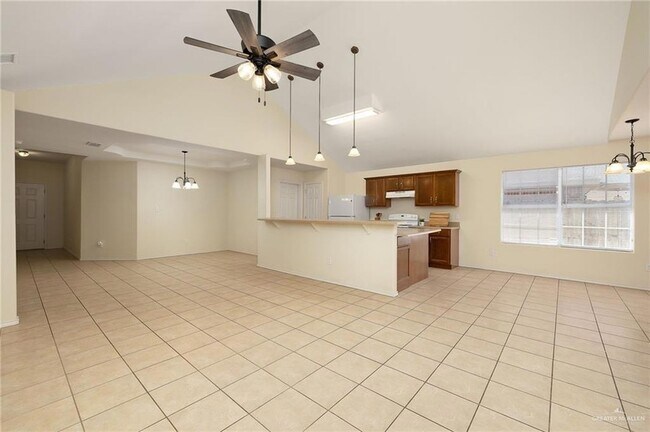 Building Photo - 4921 N 47th St