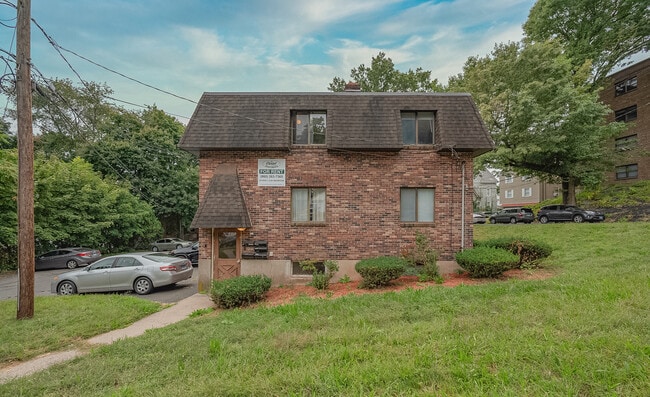 30 Long Street - Maple Heights