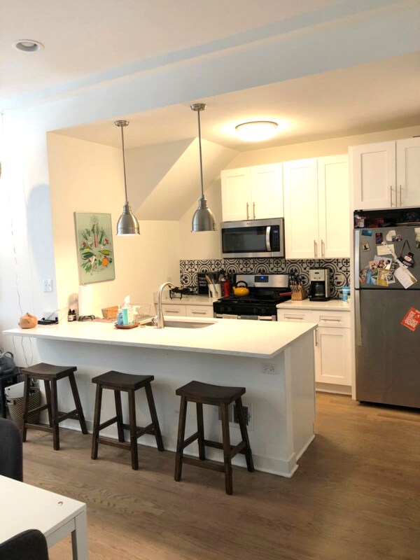Primary Photo - 1520 W 18th Pl