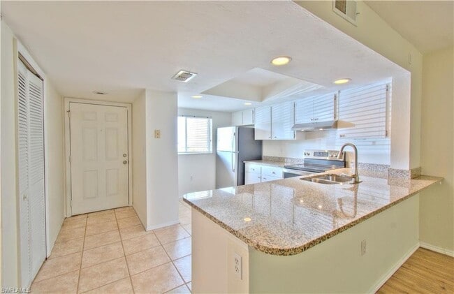 Building Photo - 2385 Naples Trace Cir