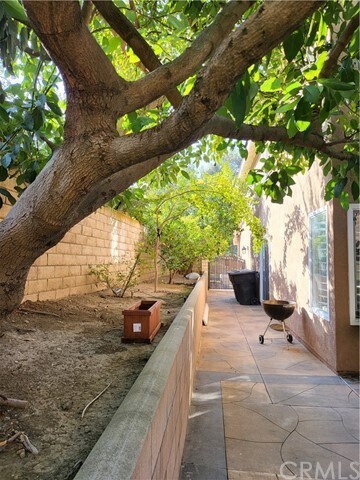 Foto del edificio - 15671 Tall Oak Dr