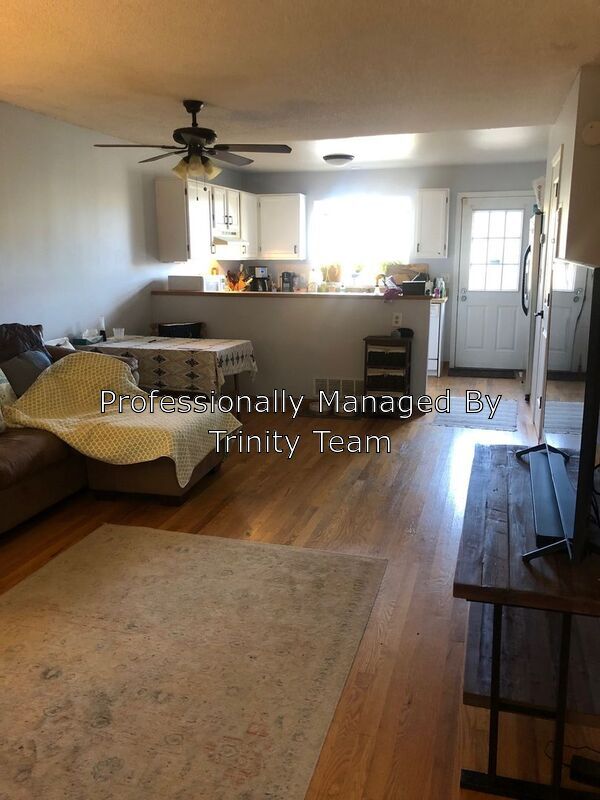 Foto del edificio - 9693 W Chatfield Ave