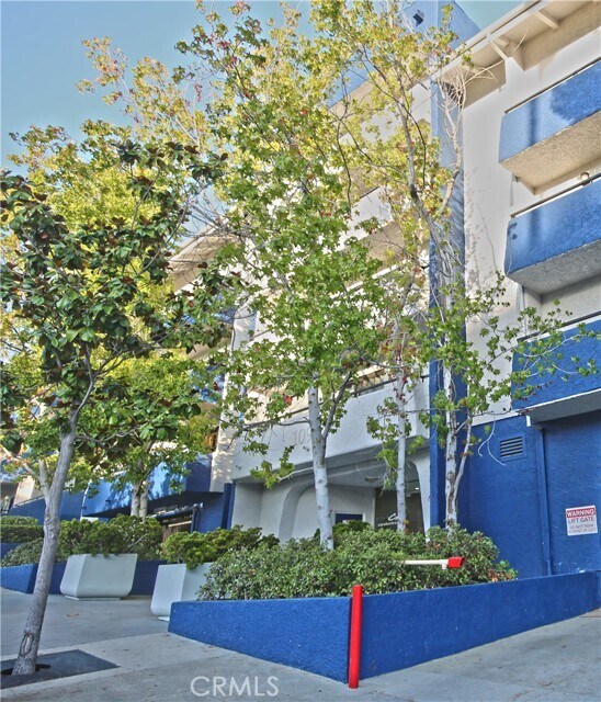 Foto del edificio - 10982 Roebling Ave