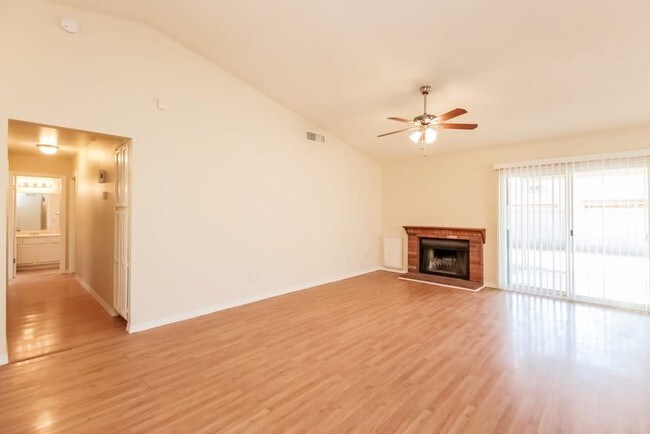 Building Photo - 5933 W Harmont Dr
