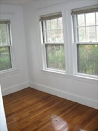 Building Photo - 283 Lowell Ave